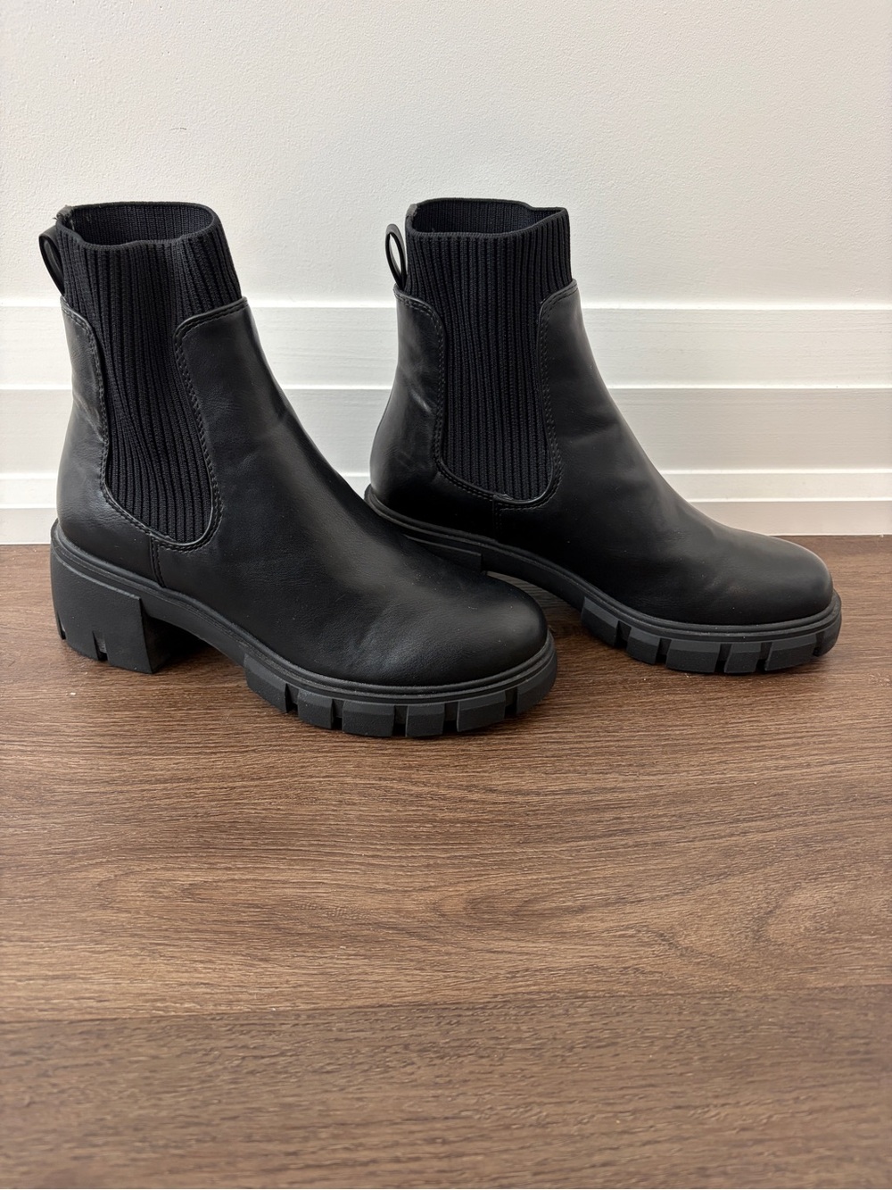 Steve Madden Women’s Black Chunky Hayle Boots - 7.5